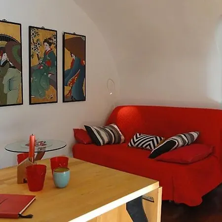 Paradiset Red Nest In Lägenhet Colletta
